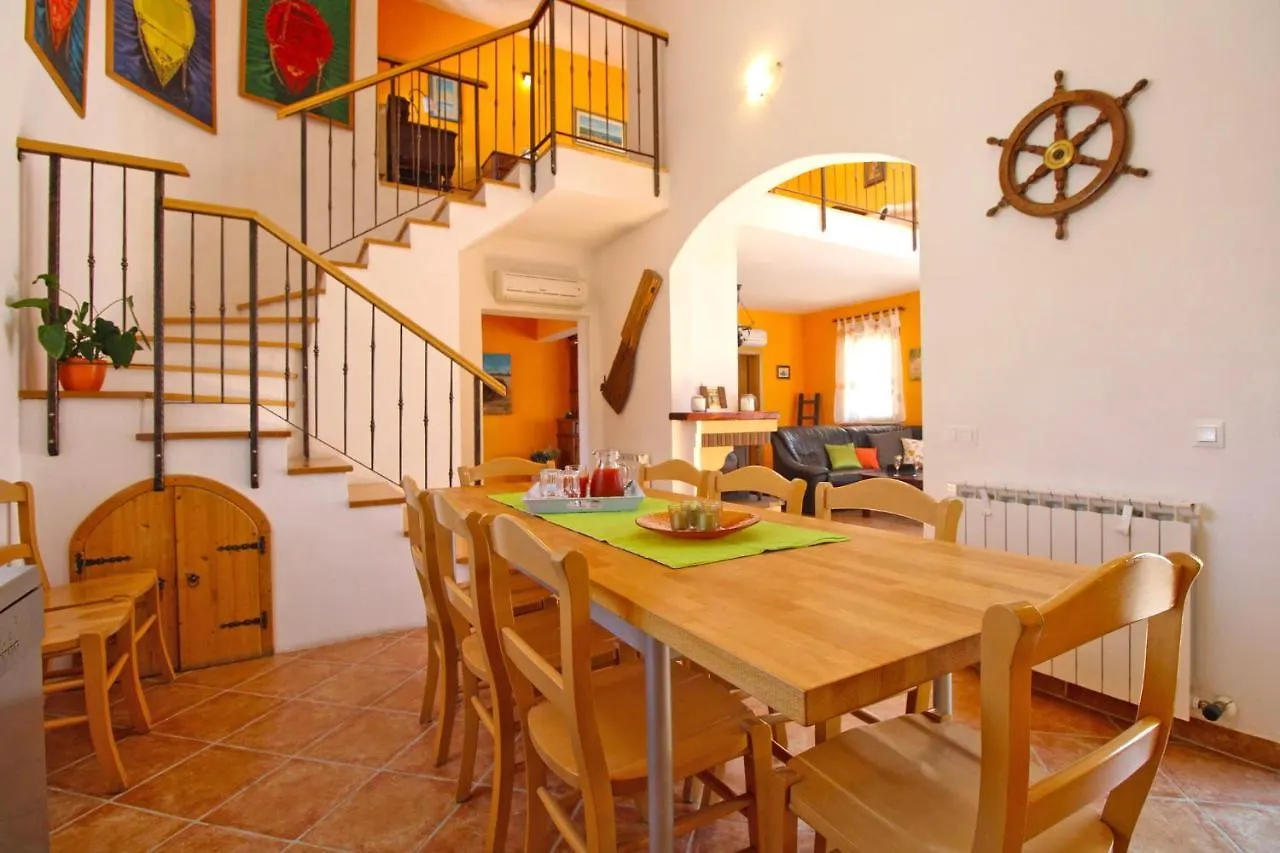 House Liznjan 2199 Villa Tatil Evi